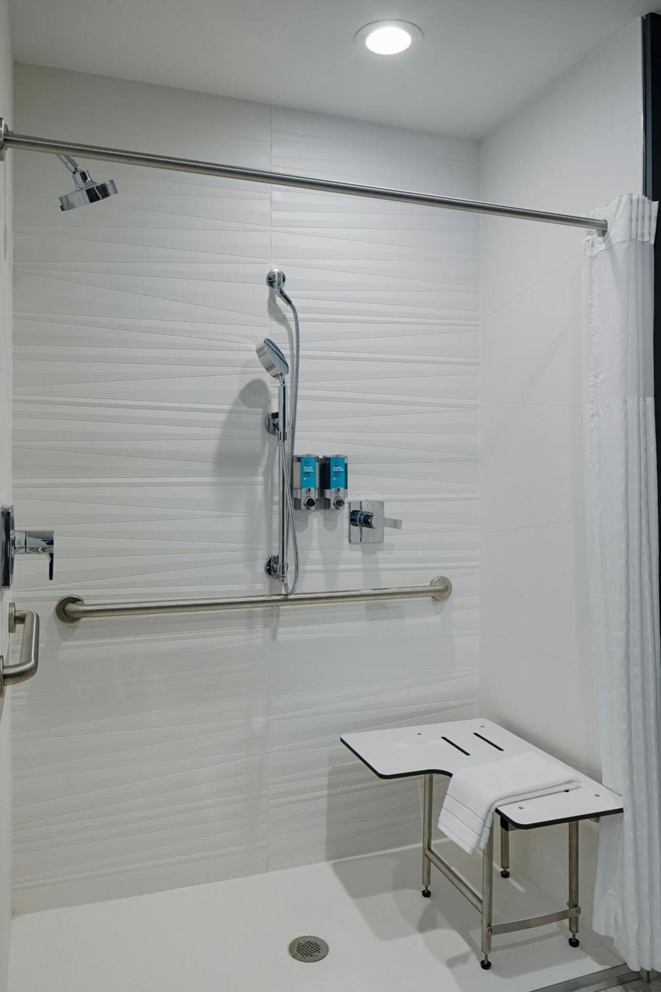 Aloft Columbus Hotel Екстериор снимка